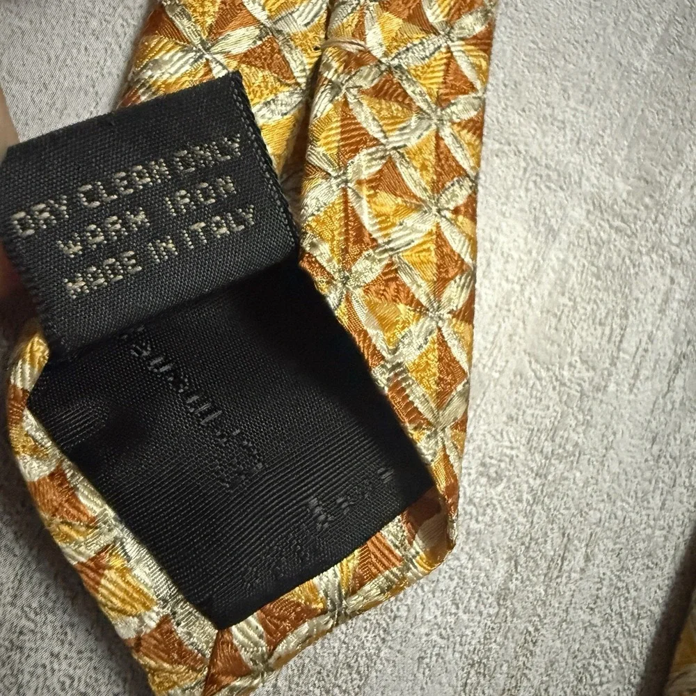 Ermenegildo Zegna Tie Silk Yellow Orange Tan Geometric Diamond Necktie 62